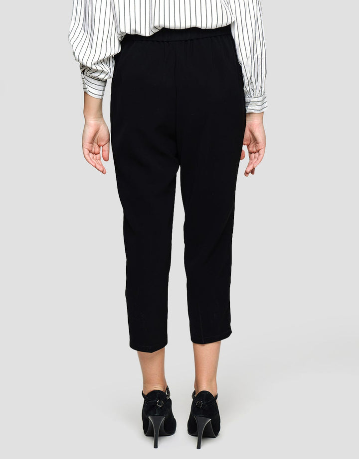St. Yves Capri Pants Slim Fit