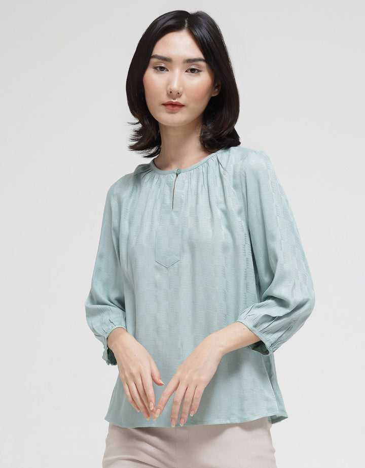 St. Yves Texture Blouse Pucker Wanita