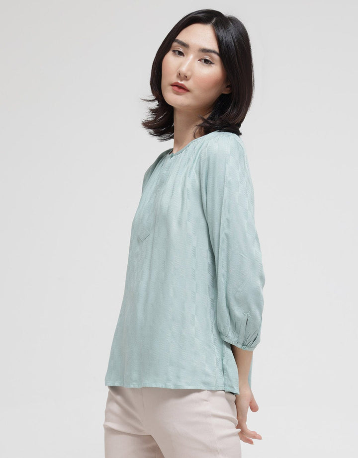 St. Yves Texture Blouse Pucker Wanita