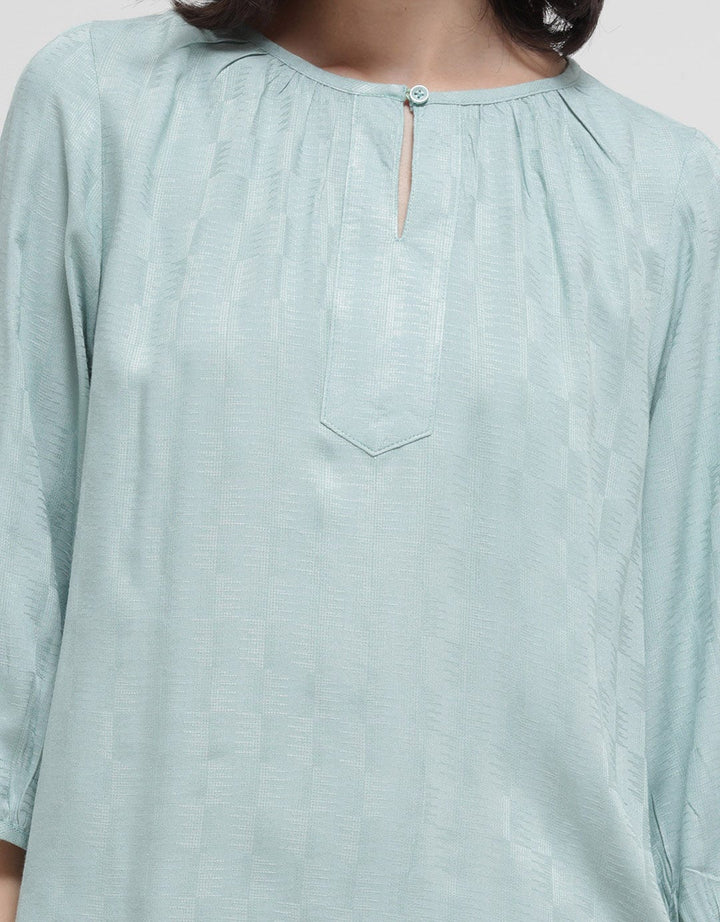 St. Yves Texture Blouse Pucker Wanita