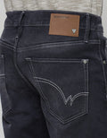 Watchout Jeans Celana Tappered Fit Pria
