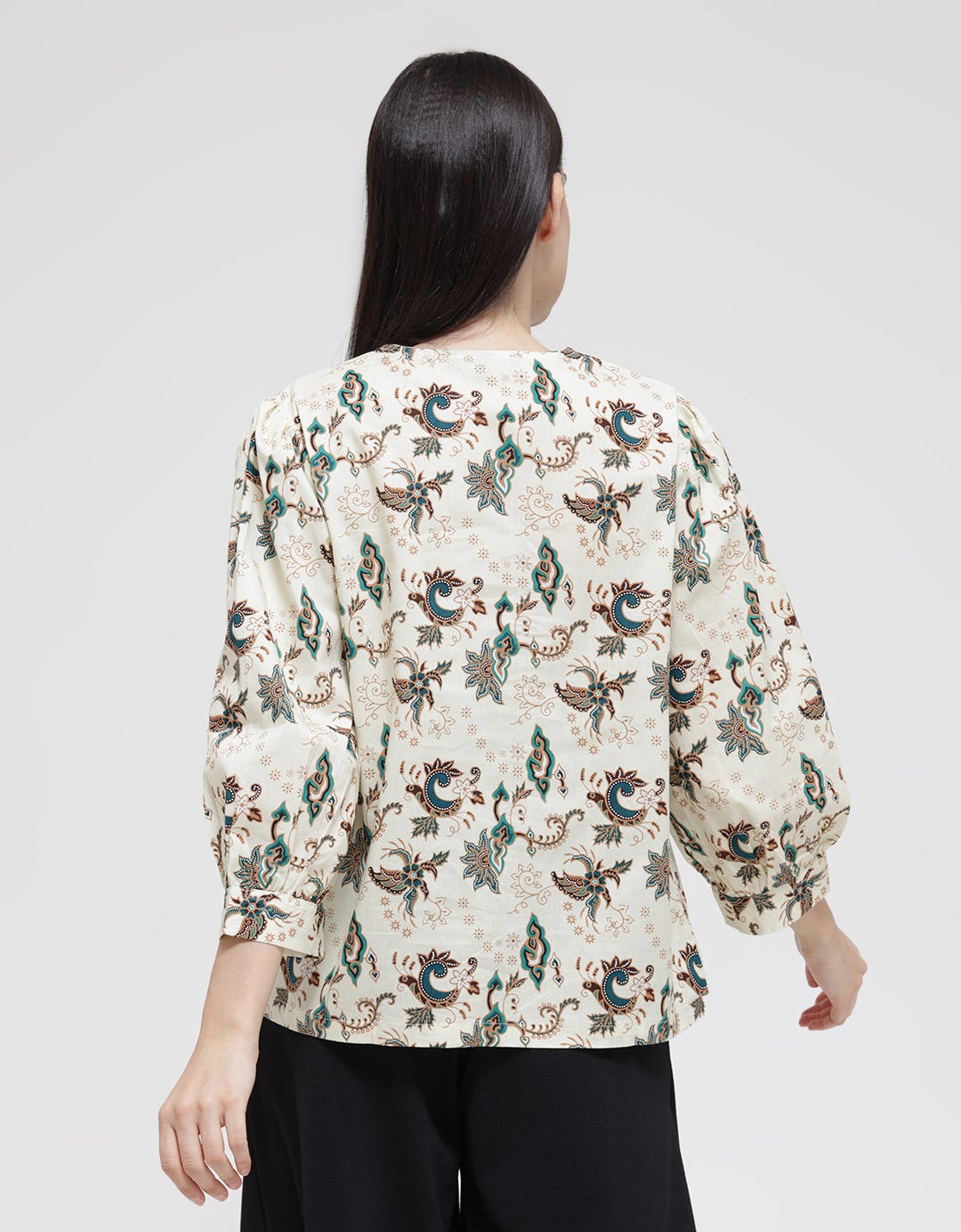 Connexion 3/4 Blouse V-neck With Button Ballon