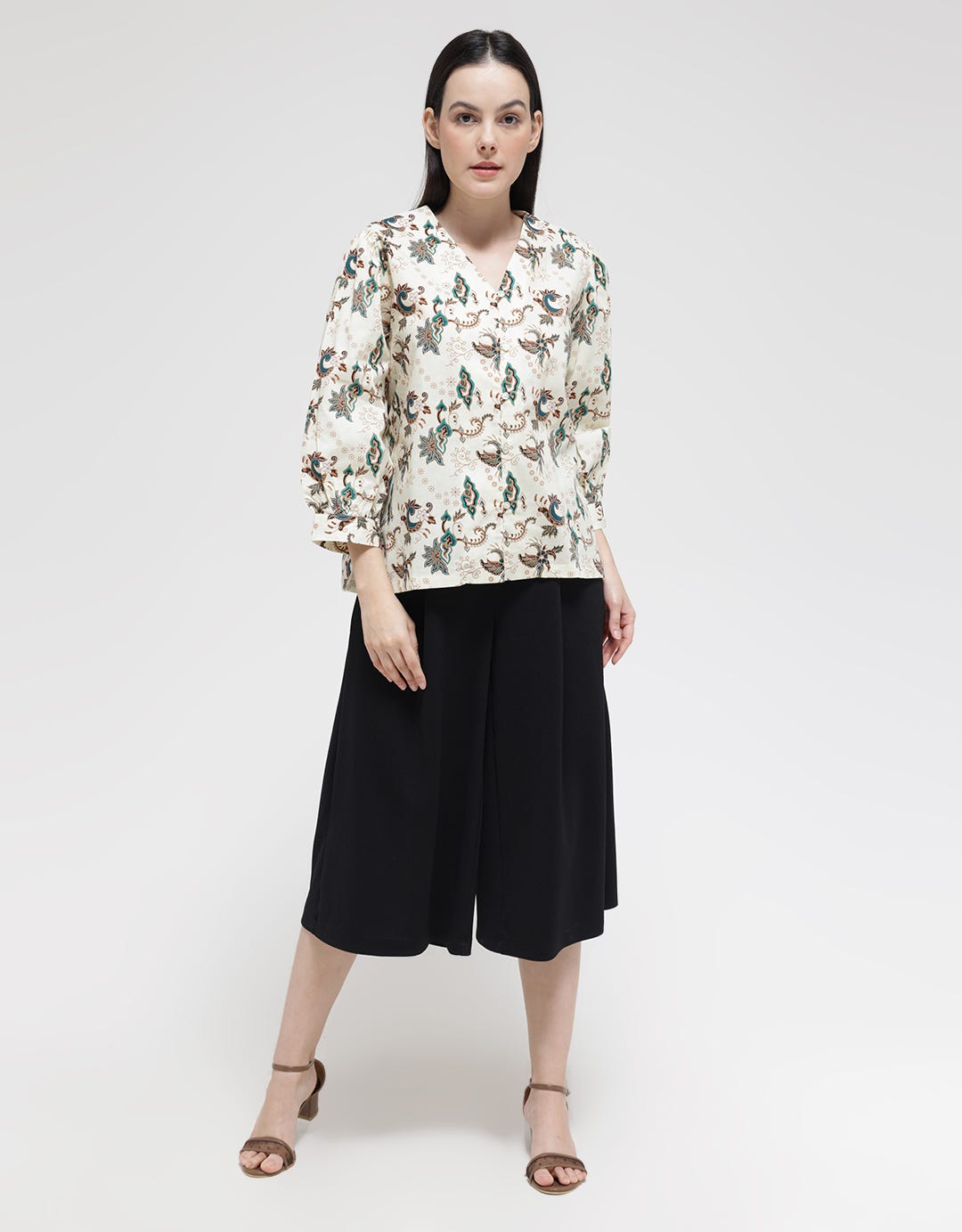 Connexion 3/4 Blouse V-neck With Button Ballon