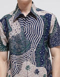 Arjuna Weda Hem Body Fit Batik Modern Pria