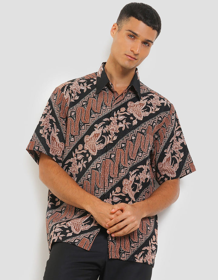 Arjuna Weda Hem Batik Lereng Kupu