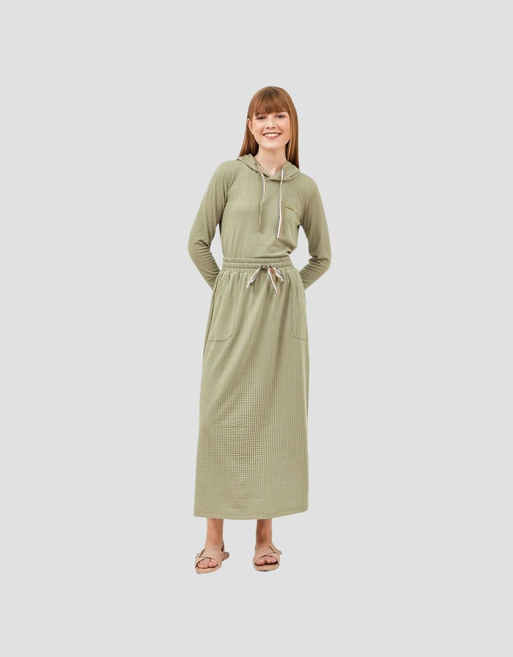 Graphis Rok Motif Garis Vertikal Wanita