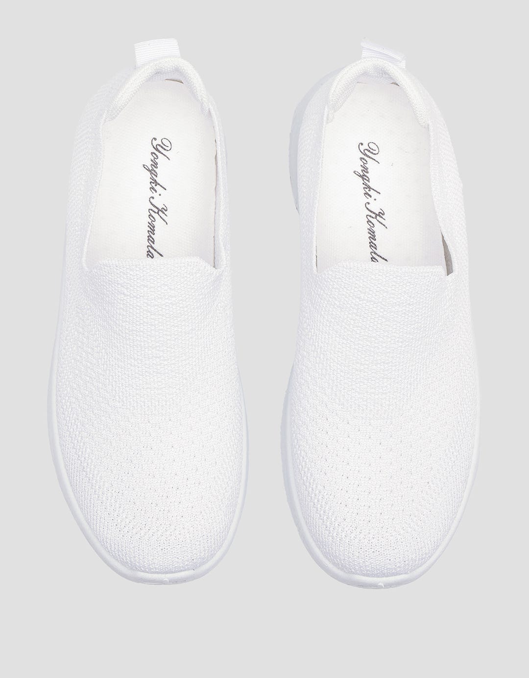 Yongki Komaladi Casual Sepatu Slip On Wanita