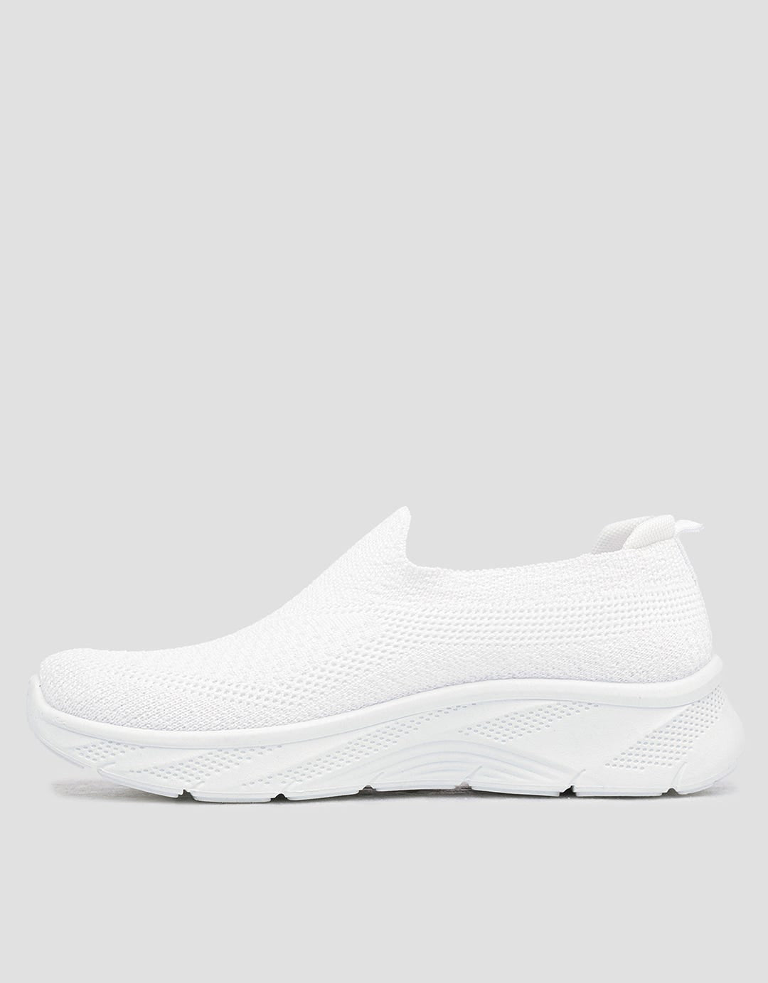 Yongki Komaladi Casual Sepatu Slip On Wanita