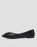 Yongki Komaladi Pointed Buckle Sepatu Wanita
