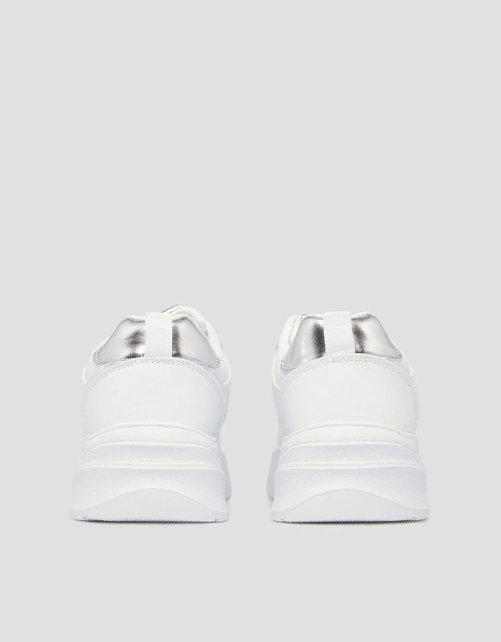 Yongki Komaladi Sneakers Casual Pria