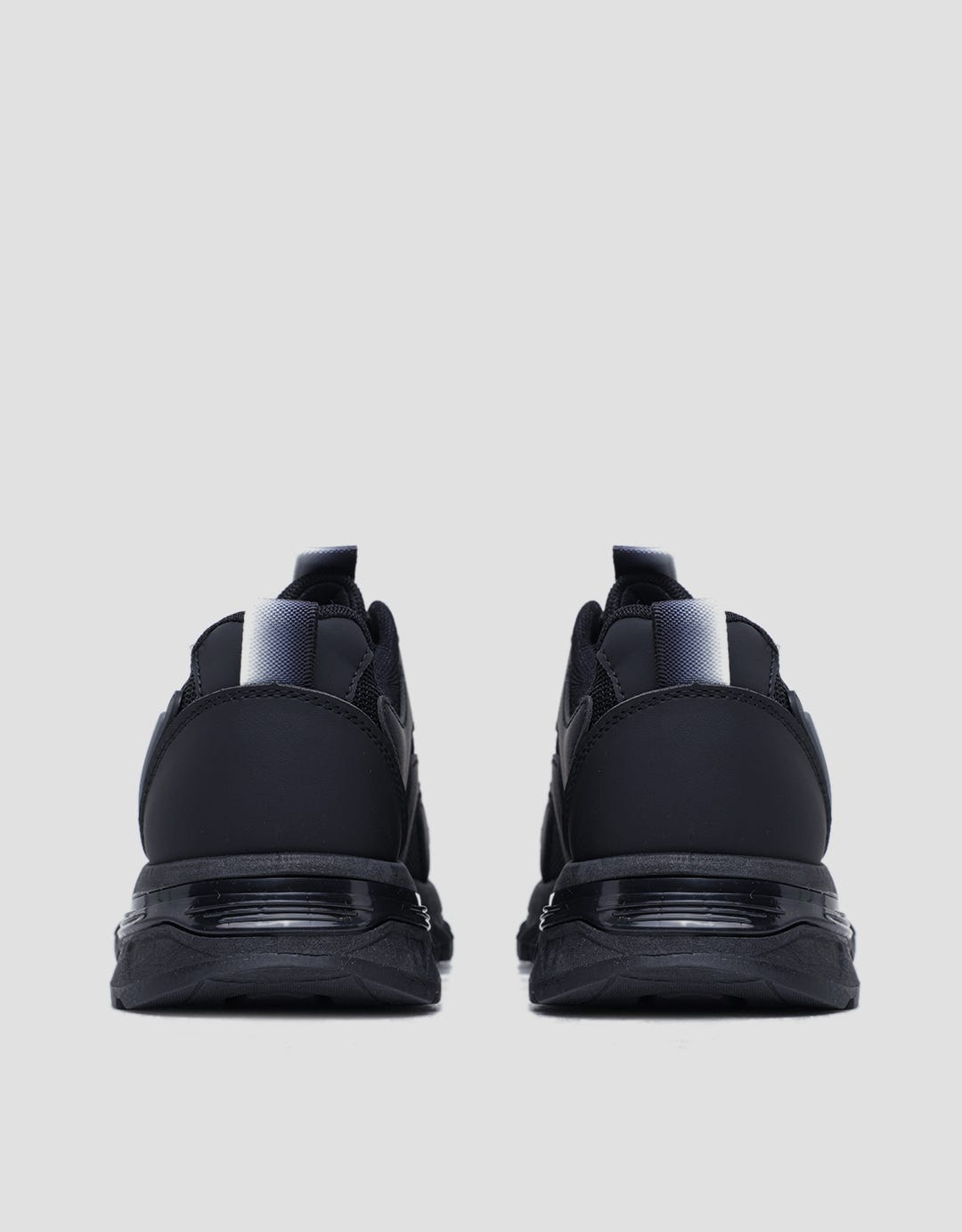 Yongki Komaladi MJS231 Men's Sneakers Shoes