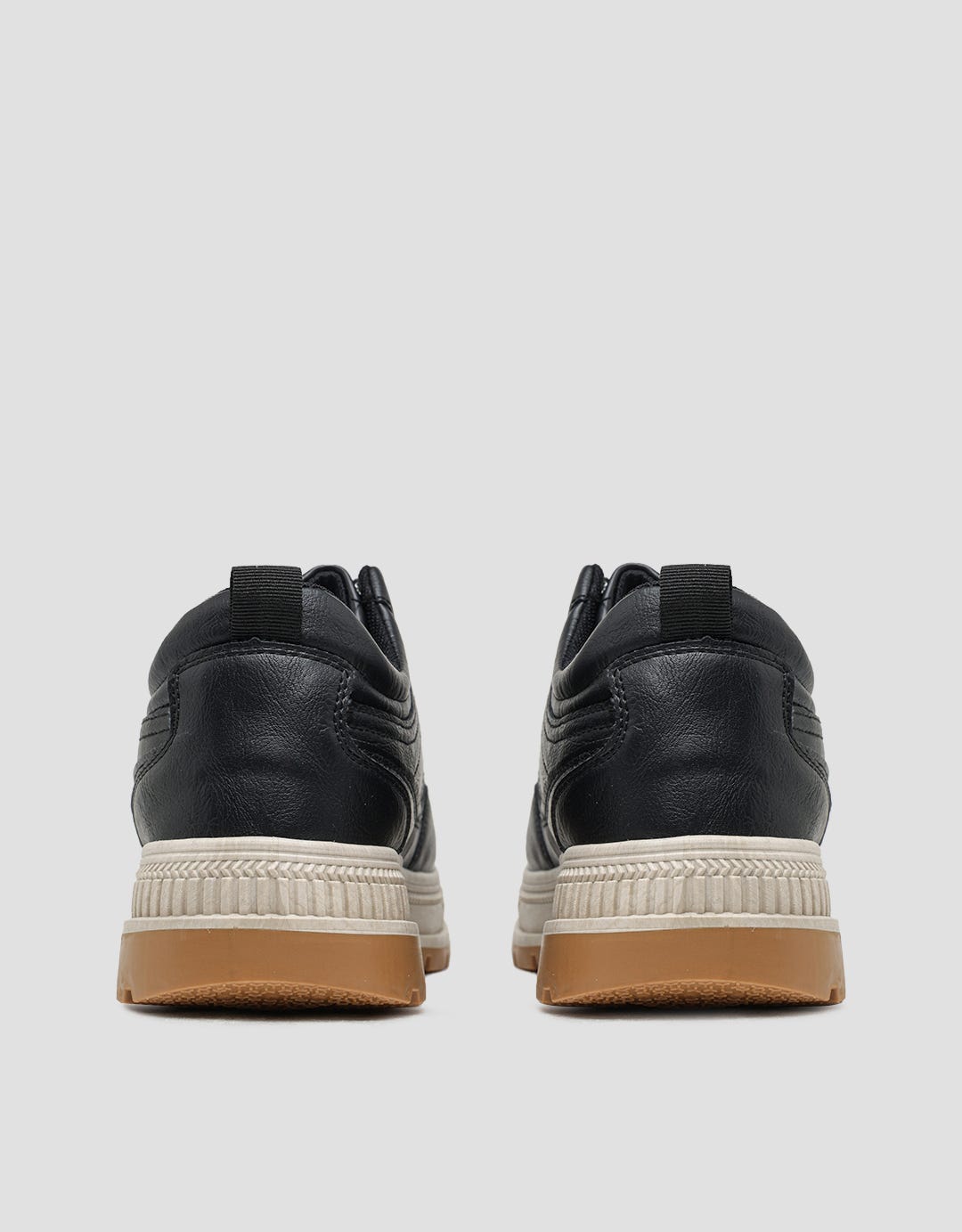 Yongki Komaladi Men's Casual Shoes