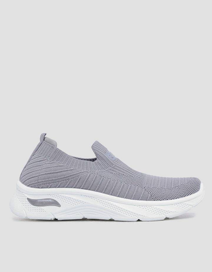 Yongki Komaladi Elastic Slip On Sneakers Wanita