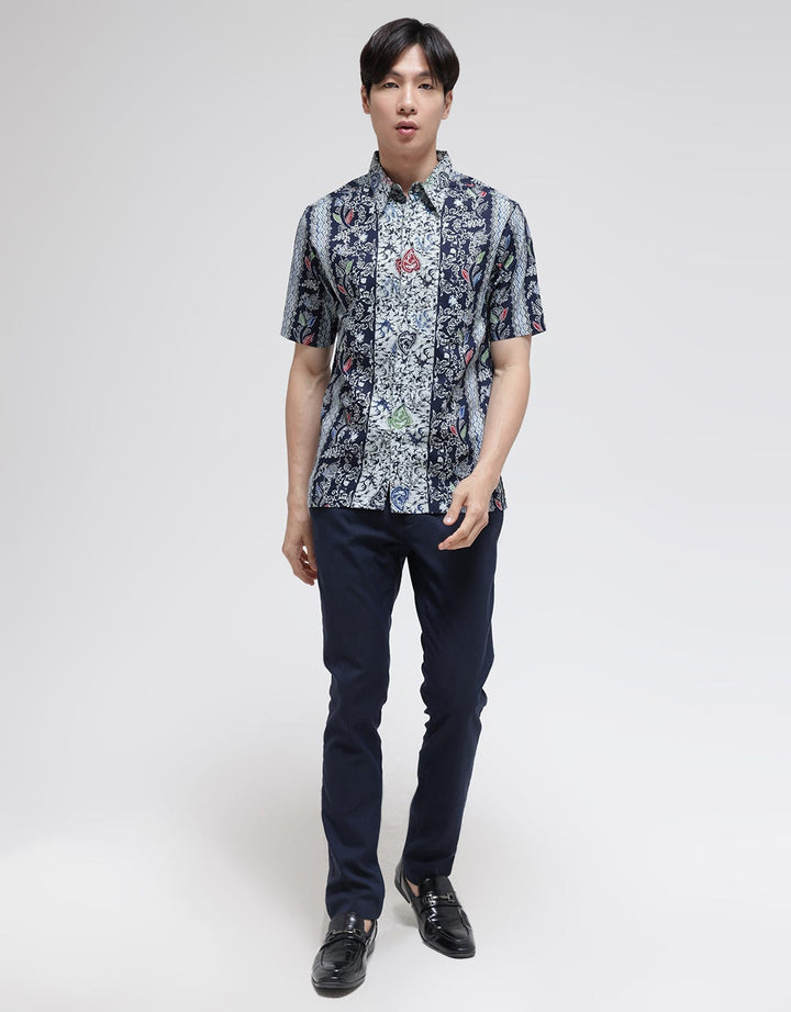 Adikusuma Hem Tumpal Hati Kemeja Batik Pria