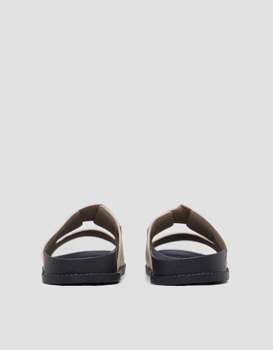 St. Yves Buckle Stitch Women's Slipper Sandals