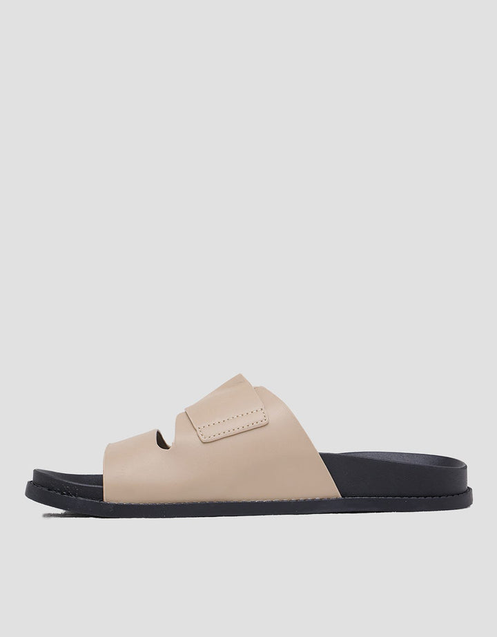 St. Yves Buckle Stitch Women's Slipper Sandals