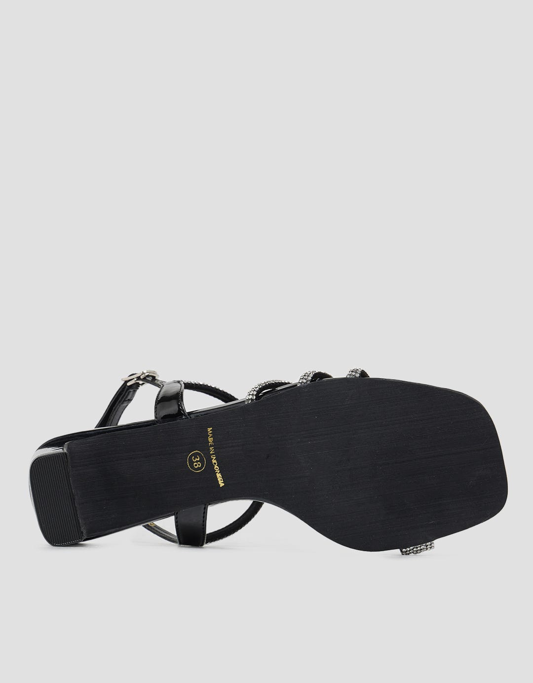 Yongki Komaladi Wekkend Ladies Sandal Wanita