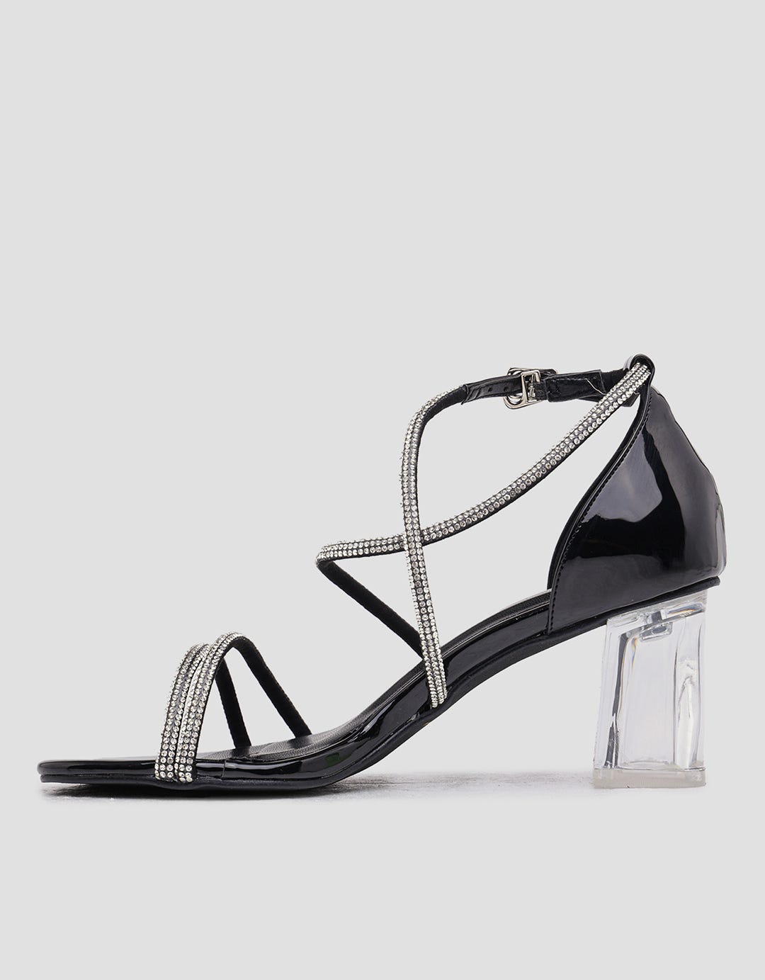 Yongki Komaladi Beads Strap Sandal Heels Wanita