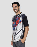 Marvel Spiderman Hanging The City Kaos Pria