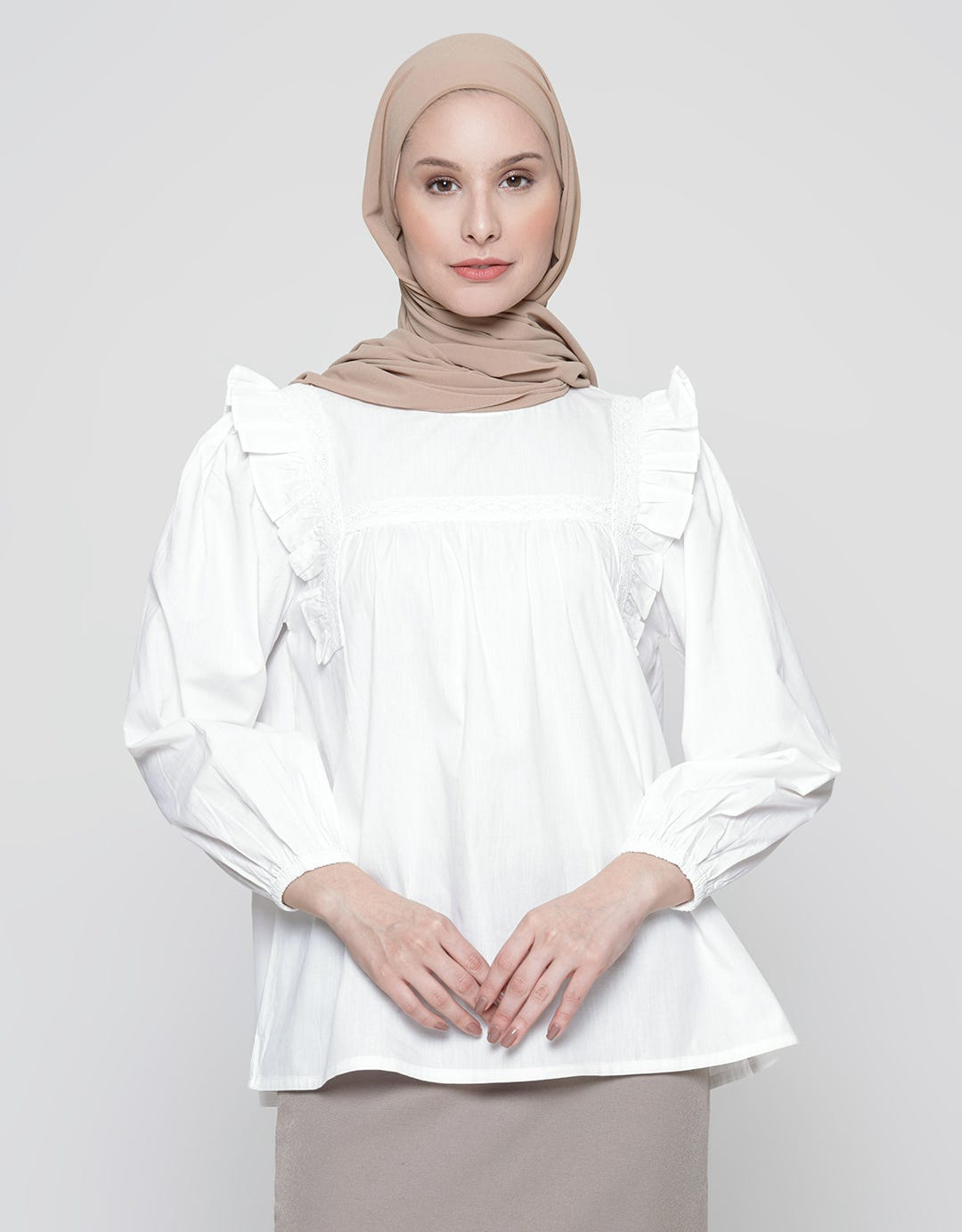 Annisa Details On Chest Blouse Wanita