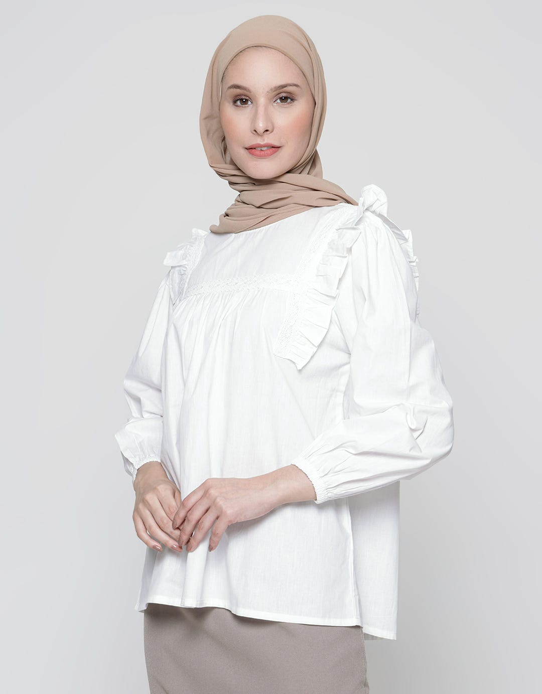 Annisa Details On Chest Blouse Wanita