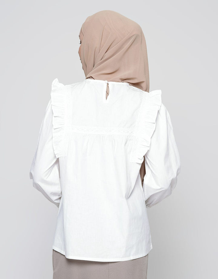 Annisa Details On Chest Blouse Wanita