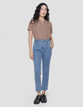 Details Tapered Fit Celana Panjang Denim Wanita