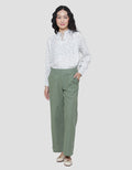 Expand Julia Celana Wanita