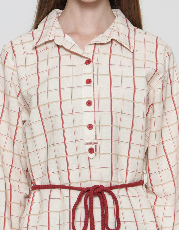 Expand Giumi Blouse Wanita