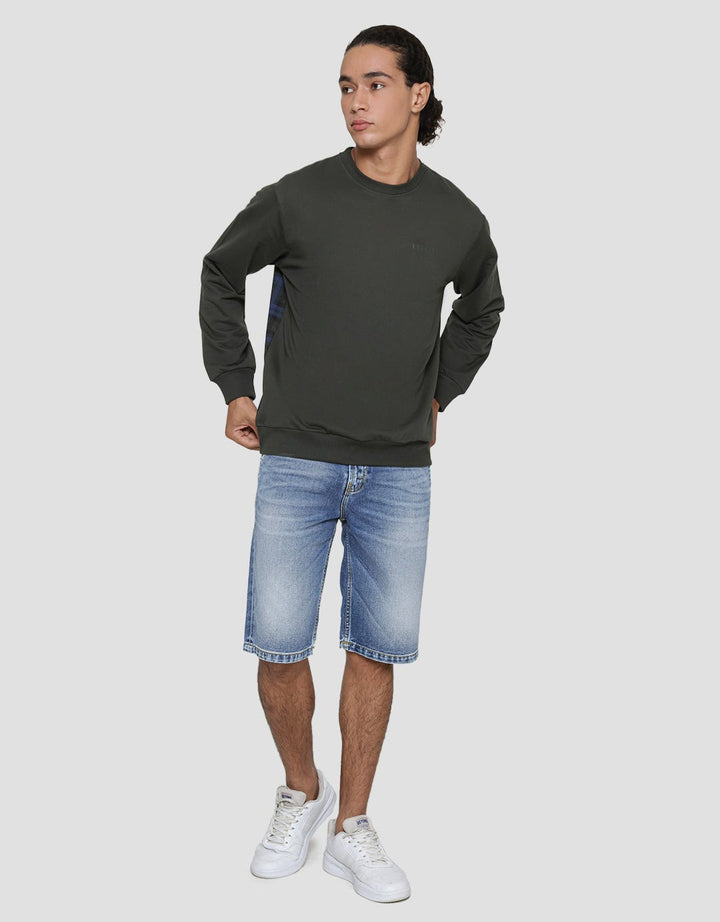 Details Checks Wording Sweater Pria