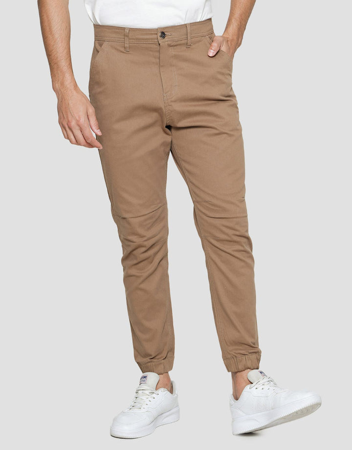 Details Zipper Drawstring Hiro David Fit Jogger Pria