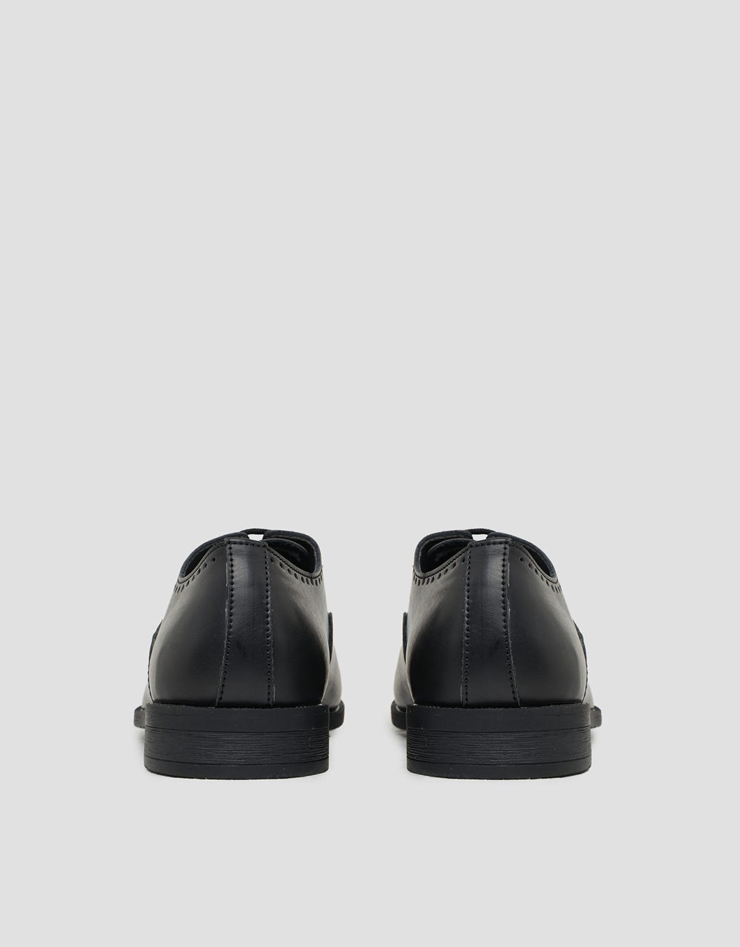 Yongki Komaladi Sepatu Pantofel Pria
