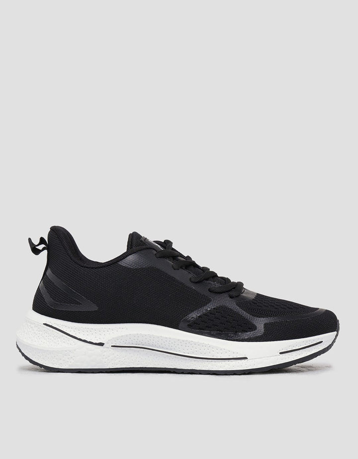 Yongki Komaladi Sneakers Casual Pria