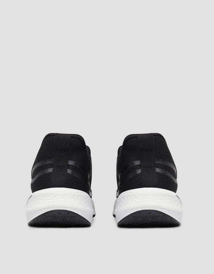 Yongki Komaladi Sneakers Casual Pria