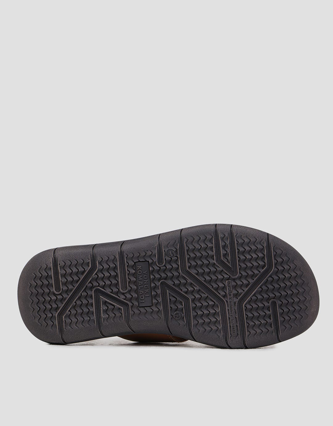 Yongki Komaladi Mens Sandals Slippers Men