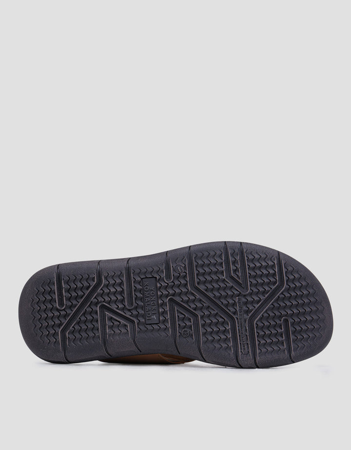 Yongki Komaladi Men's Sandals
