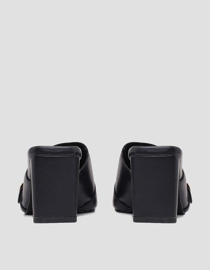 Yongki Komaladi Big Strap Buckle Sandal Heels Wanita