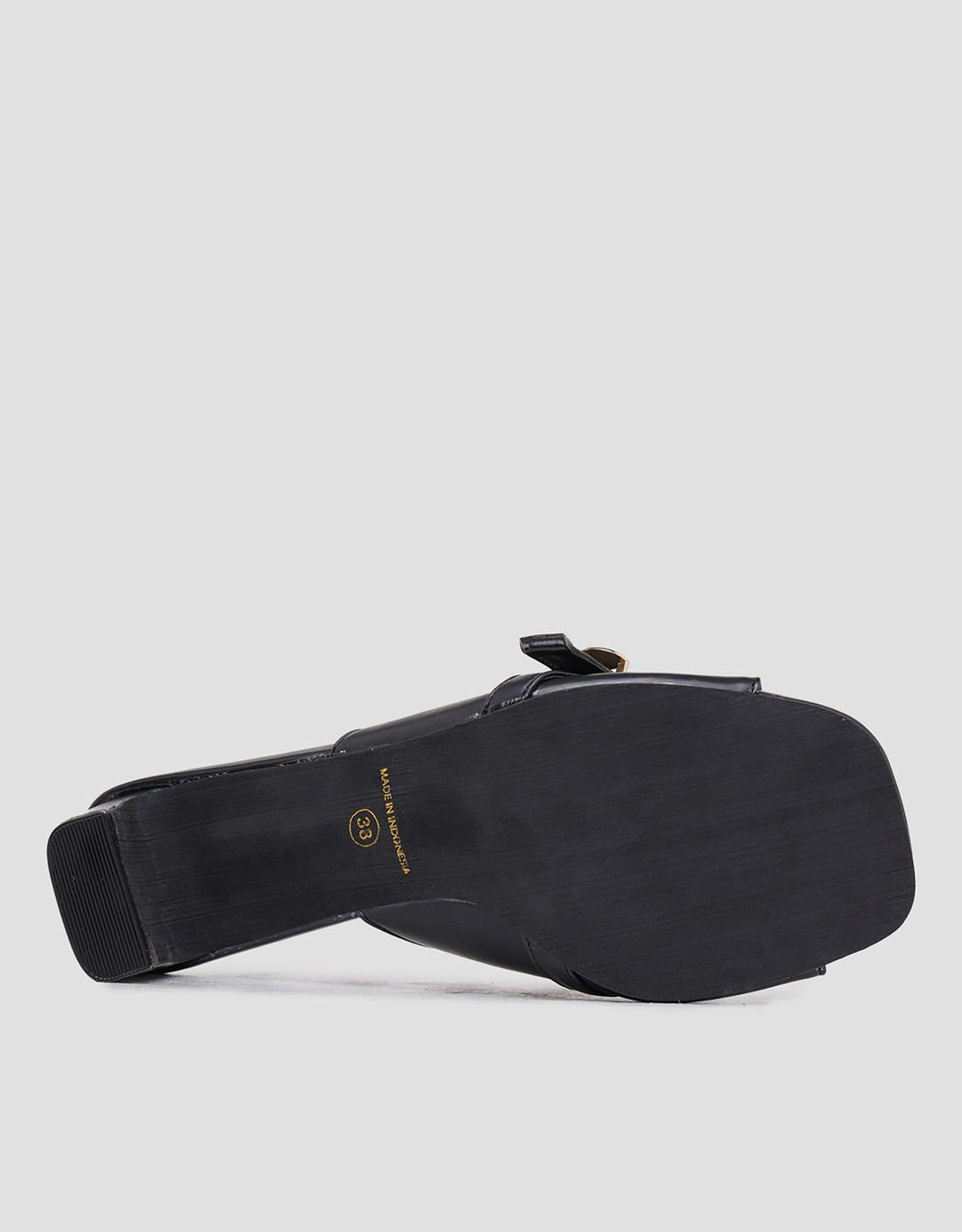 Yongki Komaladi Big Strap Buckle Sandal Heels Wanita