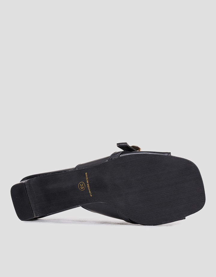 Yongki Komaladi Big Strap Buckle Sandal Heels Wanita