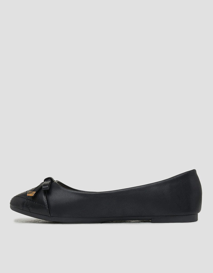 Yongki Komaladi Ykrenr Stitching Sepatu Balerina Wanita