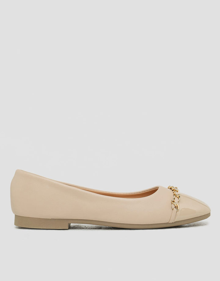Yongki Komaladi Chain Strap Sepatu Balerina Wanita