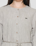 Expand Moura Blouse Wanita