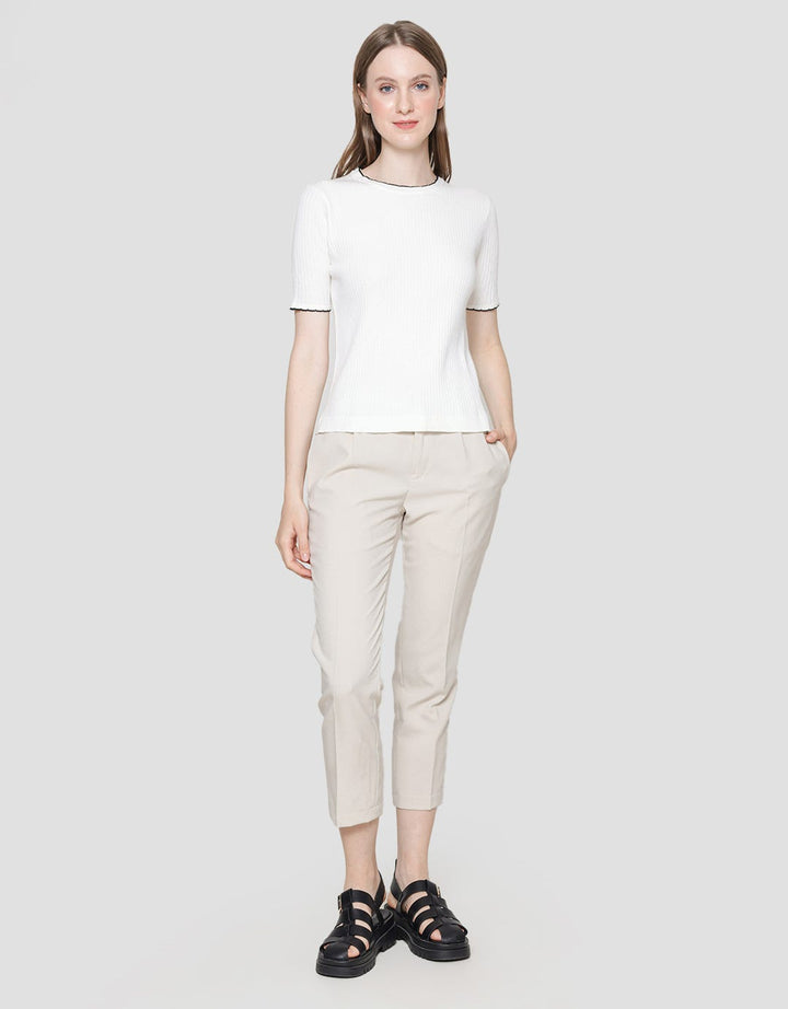 Connexion Kaos Lengan Pendek Rajut Scallop Neck Wanita
