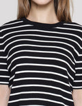 Connexion Scallop Neck Kaos Wanita