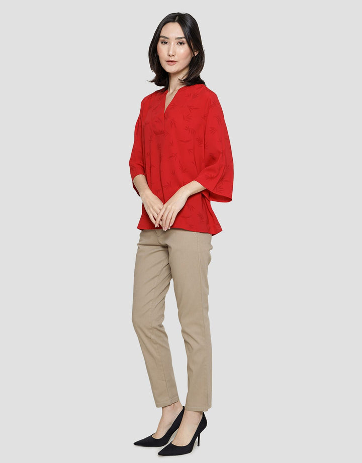 St. Yves Plackat Embossed Blouse Wanita