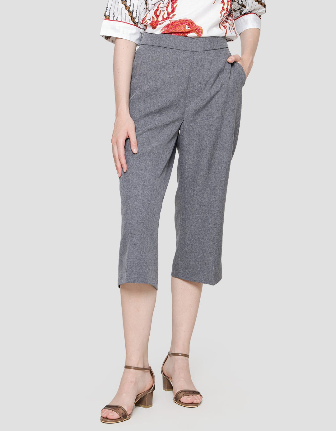 St. Yves Ankle Coulotte Celana Panjang Wanita
