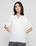 St. Yves Gynella Crash Blouse Wanita