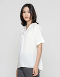 St. Yves Gynella Crash Blouse Wanita