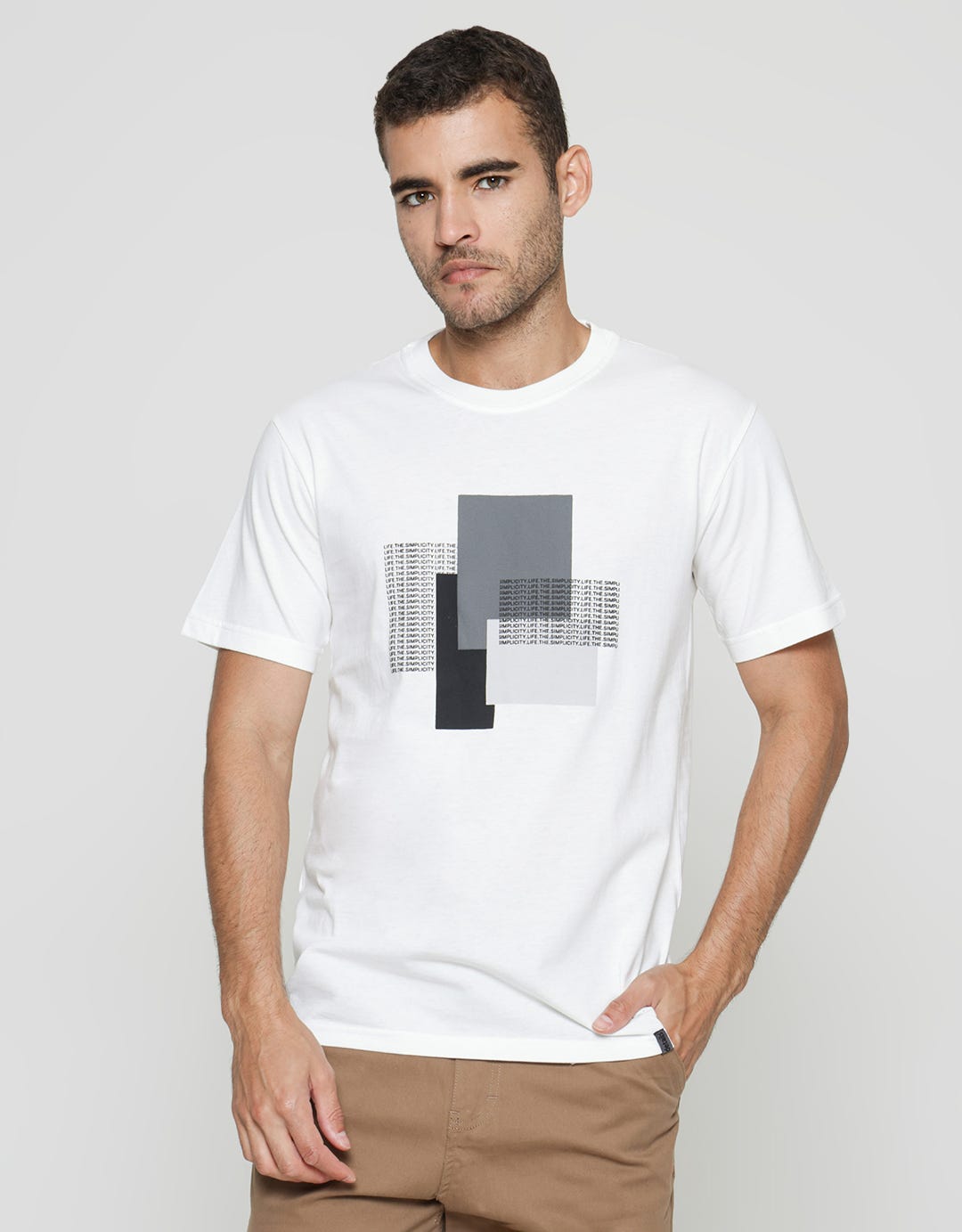 Details Print Square Kaos Lengan Pendek Pria