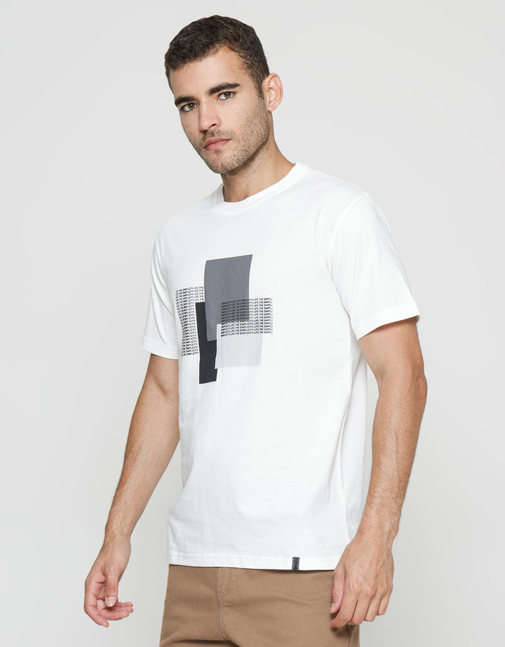 Details Print Square Kaos Lengan Pendek Pria